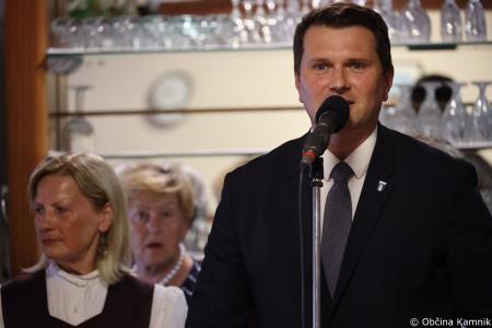 Slavnostna podelitev priznanj in cvetja briljantnim, bisernim in zlatim parom (11)